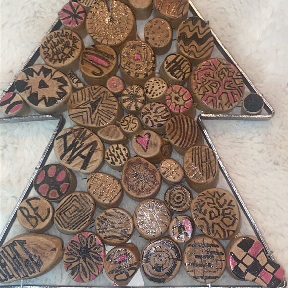 Deb Peters Christmas 🎄 Tree! - Picture 2 of 5